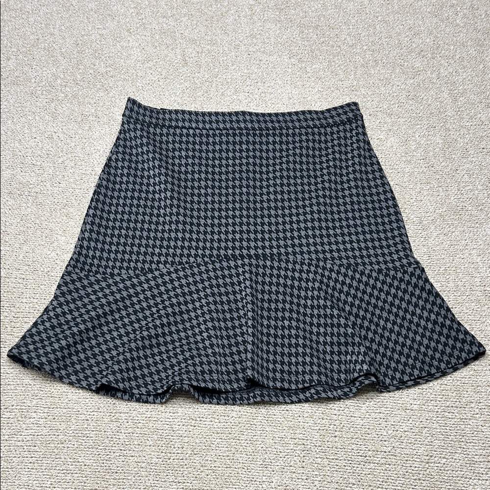 Banana Republic Factory Black and Gray Houndstooth Skirt